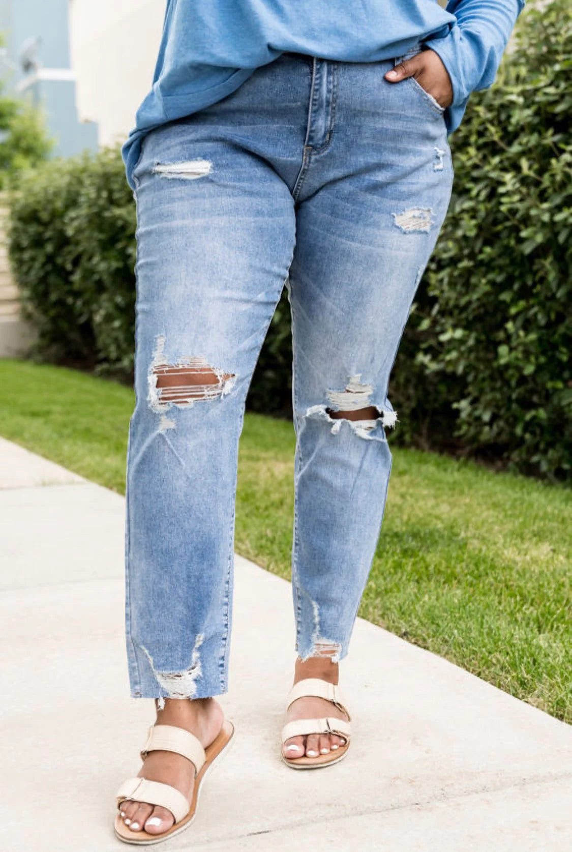 Sky Blue Distressed Holes Frayed Hem Plus Size Jeans